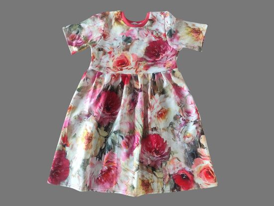 Kleita  "Pludinātie ziedi"